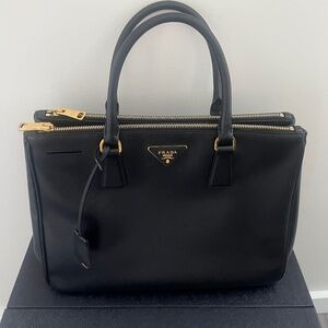 Prada Purse (Prada Style #BN2274)